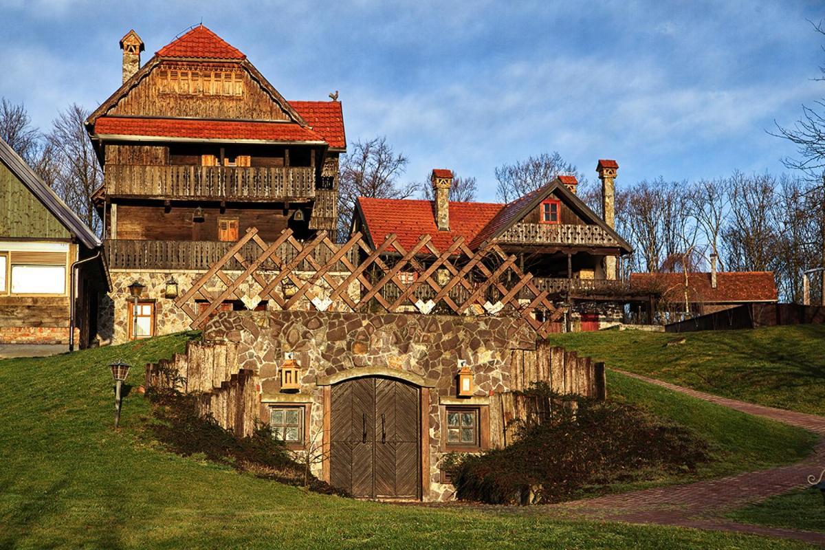 Vila Imanje Tomasic Podvornica Exteriér fotografie